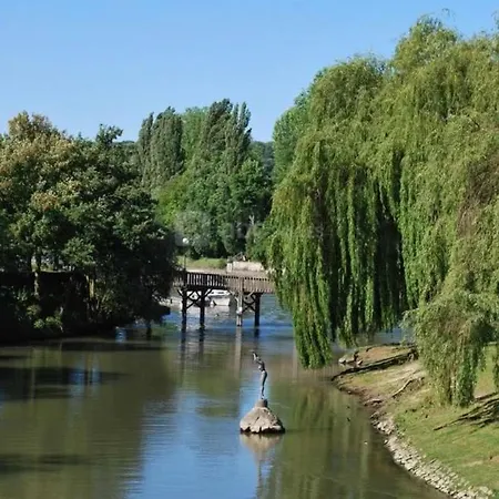 Sur La Route Des Peintres Bed & Breakfast Champagne-sur-Oise